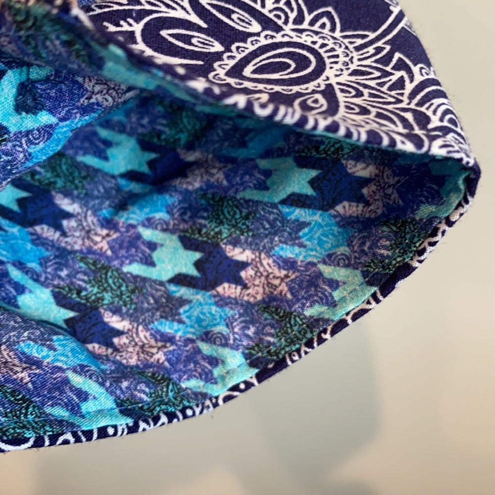 NEW Robert Graham Navy Paisley Shirt - Picture 4 of 8